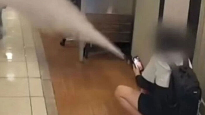 A scene of a juvenile offender's 'fire extinguisher terror' at an internet cafe