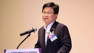 Choi Kyo-jin: "Establishing Dedicated Organizations for Teacher Rights Protection in Local Education Offices Is Highly Desirable"