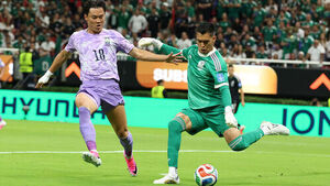 Oh Hyeon-gyu and Hwang Hee-chan to Start Against South Africa; Son Heung-min on the Bench