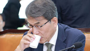 Former Supreme Court Justice Noh Tae-ak, Who Resigned Over Ballot Shortage Incident, Reports Assets of 2.27 Billion Won