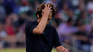 Starting Lineup, Substitutions, and Tactics All 'Failing Grades'&hellip; Hong Myung-bo: "The Result Is My Responsibility"