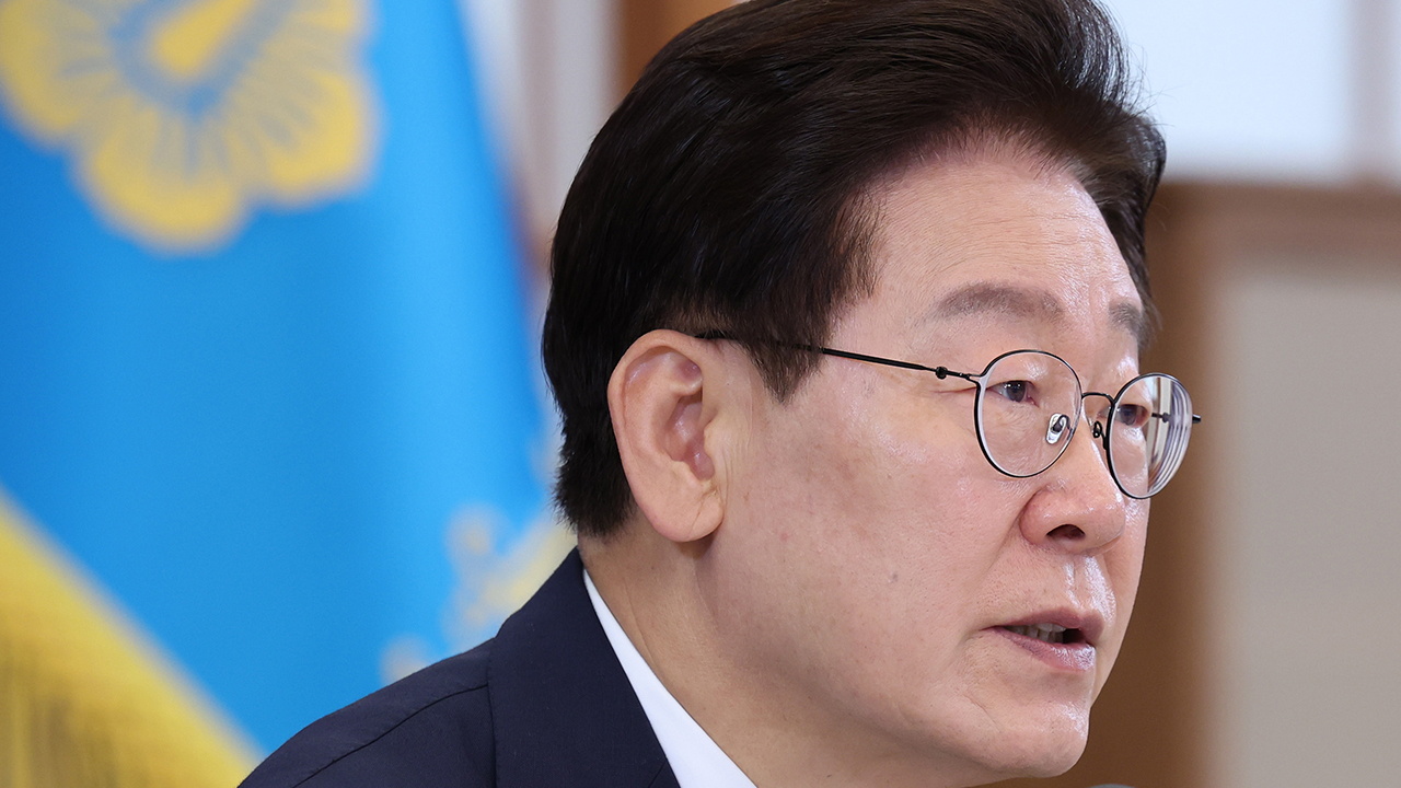 이 대통령, '한국 선박 호르무즈 탈출'에 "남은 3척도 주말 안에"