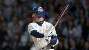 Kiwoom Signs Home Run King Davidson After NC Release; Waives Wiles