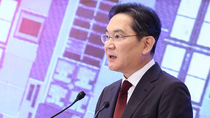 이재용 "반도체 광주&middot;로봇 구미&middot;배터리 울산에 투자 집중"