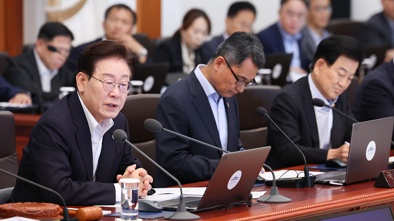 이 대통령 "호르무즈 해협서 한국 선박 2척 빼고 모두 빠져나와"