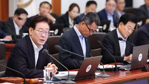 이 대통령 "호르무즈 해협서 한국 선박 2척 빼고 모두 빠져나와"