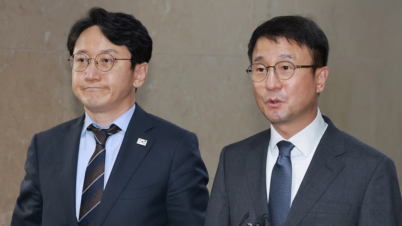 민주 "오늘 18개 중 법사위 포함 11개 상임위 선출안 먼저 처리"