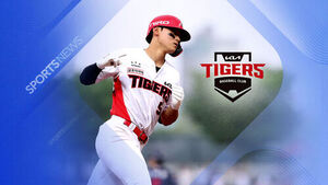 Kim Do-young Hits Two Homers to Reclaim Sole Lead