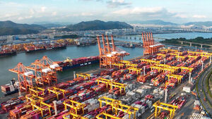 First Forecast of 4% Growth Emerges for This Year: What Is Behind the Upward Revision?