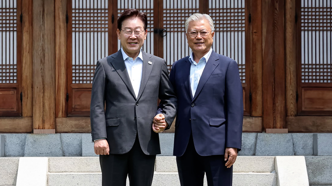 청와대에서 만난 이재명·문재인…"내부 단합" 한목소리 냈지만