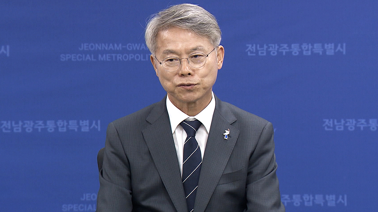 민형배 임기 '첫날'…무안·순천·광주 3개 청사 순회