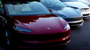 Tesla Driver Charged With Manslaughter After Overriding FSD and Speeding