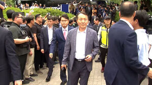 Morning Wide: Today's Top Headlines