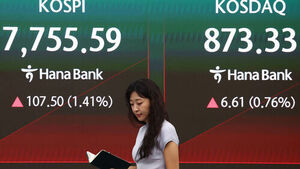 KOSPI Opens Higher, Rebounds to 2,700 Range in Early Trading