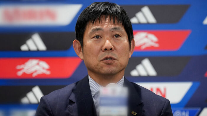 일본 감독 "홍명보, 국가 위해 몸 바쳤다"