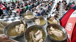 삼계탕 한 그릇 1만 8천 원&hellip;초복 앞두고 커진 외식 부담