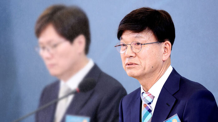 배재고 사태에 "북한 모습"&hellip;논란 커지자 사퇴