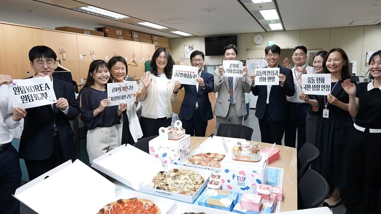 이재명 대통령, 외교부 직원들에 '피자 선물' 격려