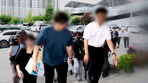 장윤기 체포 다음날 "지시 떨어졌다"&hellip;수사관 은밀 대화