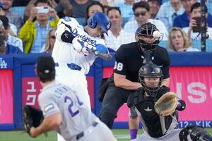 슈퍼스타 오타니, 1회 선두 타자 홈런&hellip; MLB 통산 300홈런 달성