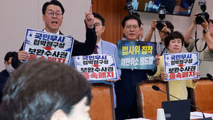 보완수사권 폐지 단독 상정&hellip;여당서도 "경찰 견제 필요"