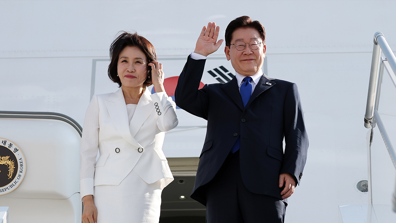 이 대통령, '방산 세일즈' NATO 일정 종료…몽골로 출국