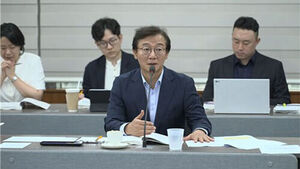 "투명한 행정 좋은데"&hellip;전재수 '회의 생중계', 설익은 시정 노출