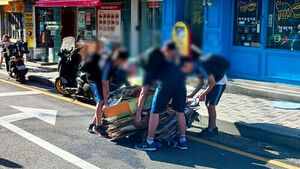 "학생들 칭찬해달라" 학교로 걸려온 전화&hellip;무슨 일