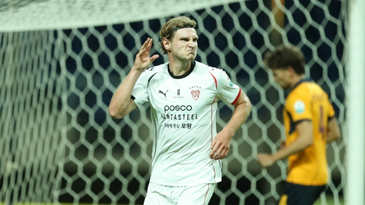 Pohang Trindade's goal celebration
