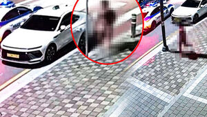 Police Criticized for Missing Murder Suspect Covered in Blood