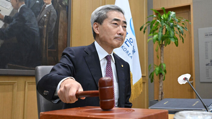'물가 높고 성장 개선'&hellip;한은, 기준금리 0.25%p 인상