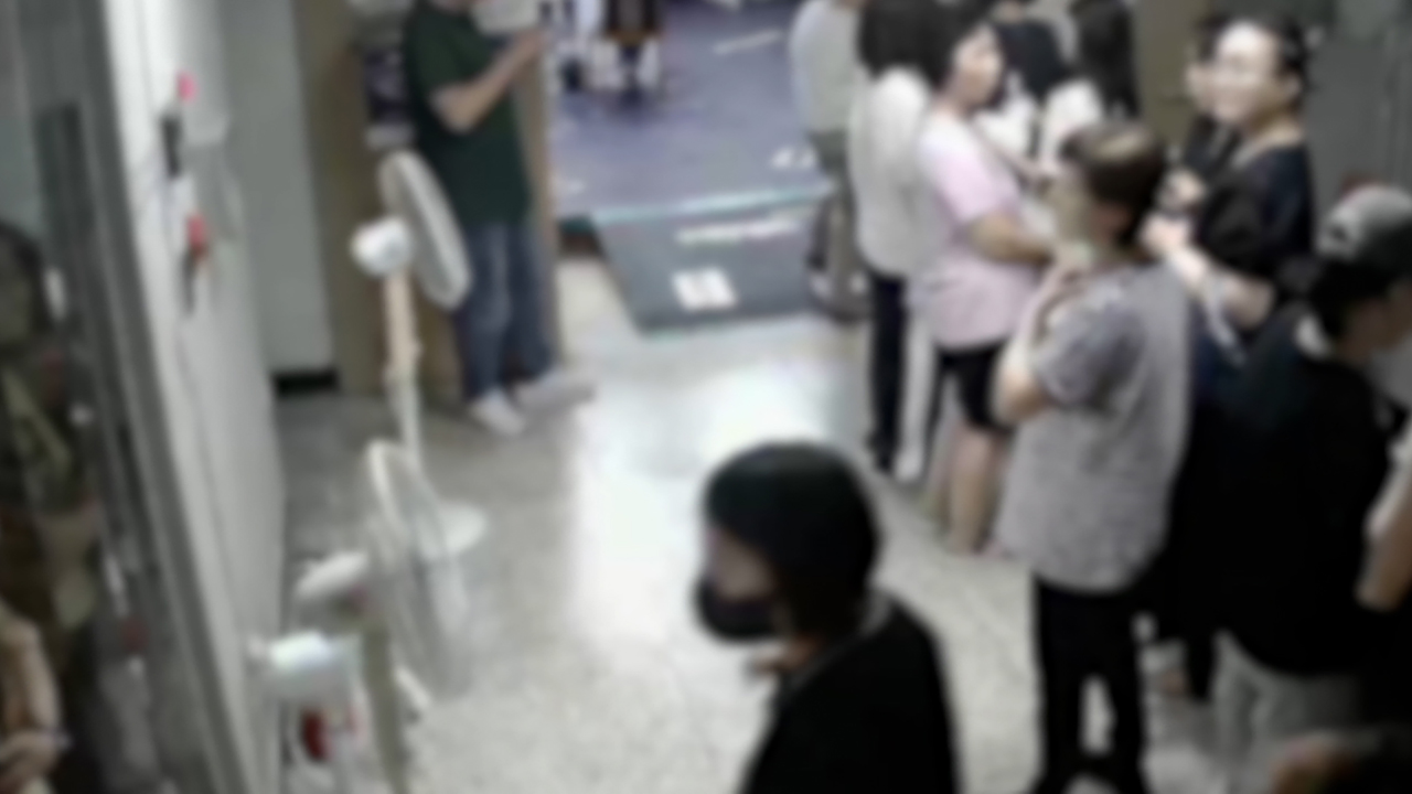 [단독] '무너진 선거관리' 바로 그 투표소…CCTV 속 그날