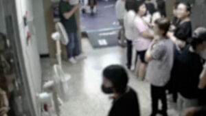 [단독] '무너진 선거관리' 바로 그 투표소&hellip;CCTV 속 그날