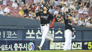 kt, LG 연파하고 5연승&hellip;힐리어드 홈런 2개 6타점 '원맨쇼'