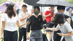 개표소 봉쇄 30대 여성 구속영장 기각&hellip;"증거인멸&middot;도주 우려 없어"