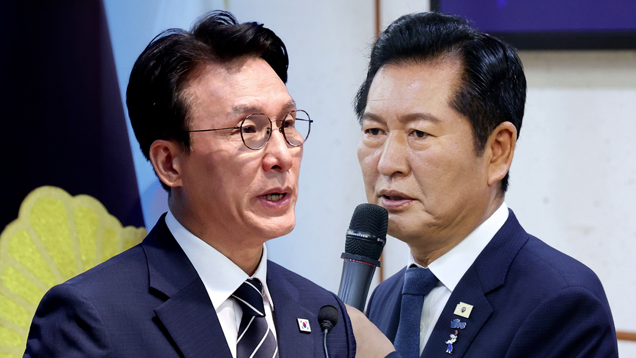 차량 공격에 신천지 논란까지…거칠어지는 '경쟁'
