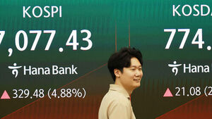 Samsung, SK Hynix Surge for Second Straight Day on U.S. Tailwinds; Is the Semiconductor Correction Over?