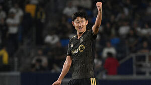 LAFC 감독, 손흥민 중앙 공격수로 계속 쓸 듯&hellip;"현재 윙어들에 매우 만족"