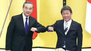 Japan and China Foreign Ministers Talk in Manila for First Time Since Relations Strained Last Year
