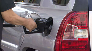 Global Oil Prices Surpass $100... Maximum Price Cap and Fuel Tax Cuts Kept in Place