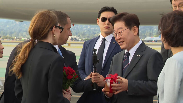 이 대통령, 샌프란 도착&hellip;오늘 젠슨 황 만나 'AI 선언' 발표