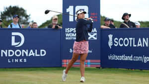 Jenny Shin Leads Scottish Open by 5 Shots After 3rd Round, Eyes First Win in 10 Years