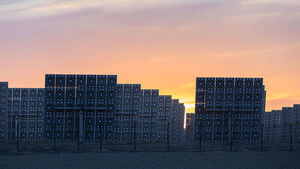 China's Solar and Wind Power Capacities Overtake Thermal Power, Accounting for 47% of Total