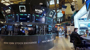 Wall Street Mixed Ahead of FOMC and Big Tech Earnings