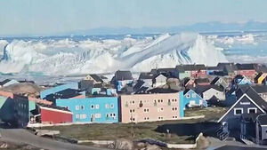 Massive Iceberg Flips Over in Seconds... A Warning from Climate Change