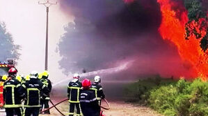 Wildfires Threaten Bordeaux, Forcing 360,000 to Evacuate