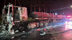Fire Breaks Out on 25-Ton Truck on Highway; No Casualties Reported