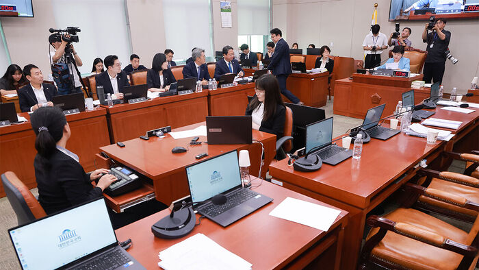 [속보] '검찰 보완수사권 폐지' 형소법 개정안, 여당 주도로 법사위 통과