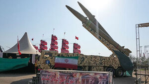 Iran Demands U.S. Troop Withdrawal and Compensation, Threatening to Keep Strait of Hormuz Closed