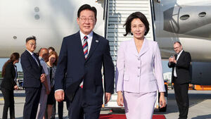 President Lee Arrives in Frankfurt, Germany, for Final Leg of Overseas Trip